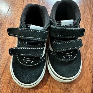Toddler black vans size 6